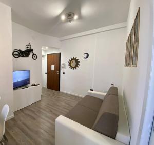 Bright apartment 2 min from metro-Centrale&Duomo