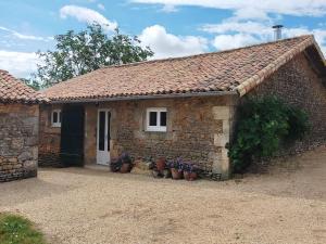 Maisons de vacances La bergerie de Genouse : photos des chambres