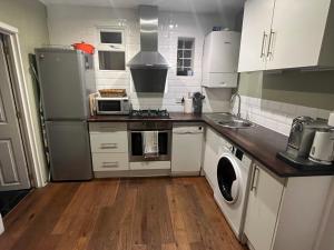 Comfy stay in Wandsworth Town