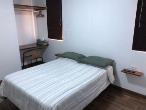 Private 1 bedroom and 1 bathroom apartment with private entrance and private terrace and free Wi-Fi