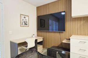 Executive 1 bed ZA - The Millennial Umhlanga