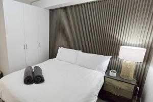 Executive 1 bed ZA - The Millennial Umhlanga