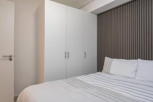 Executive 1 bed ZA - The Millennial Umhlanga