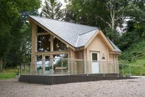 Cherry Tree Lodge - Bunchrew Station