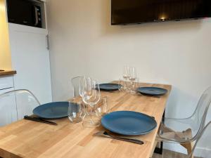 Maison pour 10 personnes max en plein centre de Ste Mère Eglise