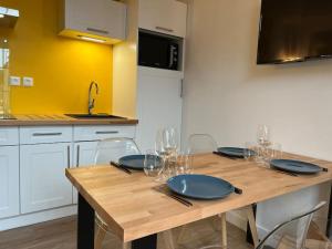 Maisons de vacances Maison pour 10 personnes max en plein centre de Ste Mere Eglise : photos des chambres
