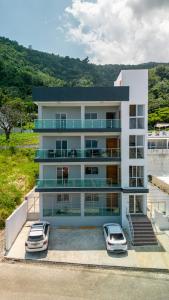 Oceanview Luxury Spacious Condo