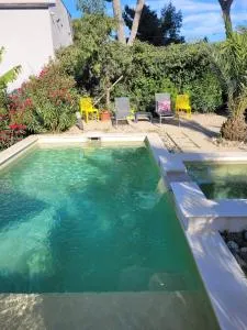 Maison de vacances avec piscine et jacuzzi - La Pastissière