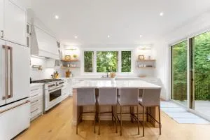 Luxury Home - 5 min from airport, 15 to downtown - Etobicoke