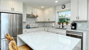 LaPlaya 206C Gorgeous vistas of the Gulf from this light and bright end unit with private access to the beach