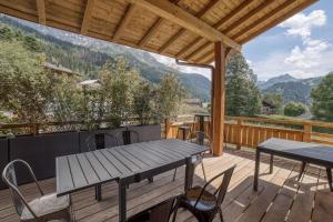 Chalets Chalet mitoyen - Jacuzzi - Cousinade I : photos des chambres