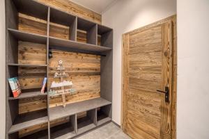 Chalets Chalet mitoyen - Jacuzzi - Cousinade I : photos des chambres