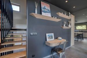 Chalets Chalet mitoyen - Jacuzzi - Cousinade I : photos des chambres