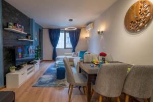Top Center Retreat, Near AUBG FREE Parking