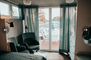 Hausboot Urlaub in Ostfriesland auf der Waterhome 1