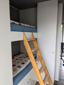 Hausboot Urlaub in Ostfriesland auf der Waterhome 1