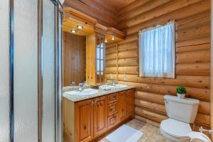 Fiddler Lake Resort - Deer 16