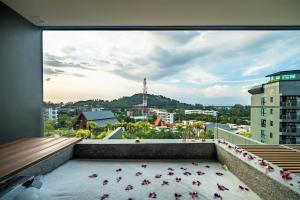 Deluxe apartment with sea view and jacuzzi