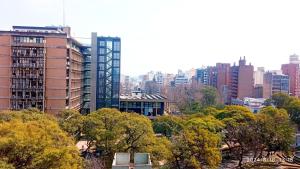 Oasis Urbano - 2 dormitorios con vista increíble a la ciudad y las Sierras