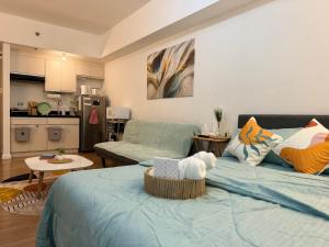 Abreeza Place Studio Spacious & Relaxing