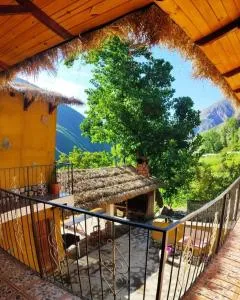 POSADITA LOS ALAMOS estamos en San Isidro 8km pasando Iruya ahora solo caminando a partir del 15 de Mayo lo acercamos en camioneta que incluye en el precio - Iruya