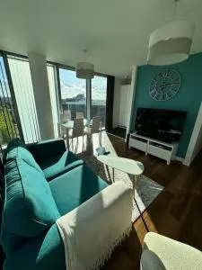 The Hub City Center Luxury 2 Bed apartment - 白金汉