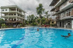 Hotel Riverside with Swimming pool