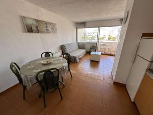 Studio-cabine 4 pers, plage à 200m, parking privatif - FR-1-731-104