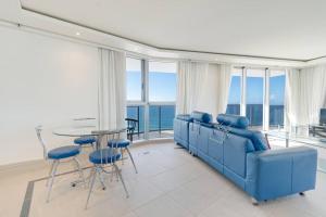 Ultimate Surfers Beachfront 2B