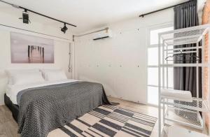 3BR House in Thapae l NightBazaar