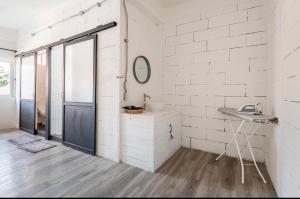 3BR House in Thapae l NightBazaar