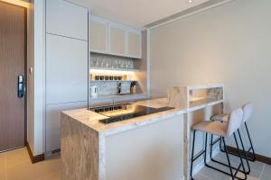 Laguna Angsana Apartments Lake View