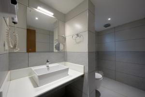 Tea Garden Riverside