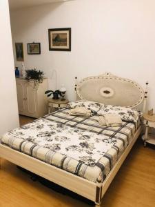 Lindo quarto com cama de casal em Copacabana