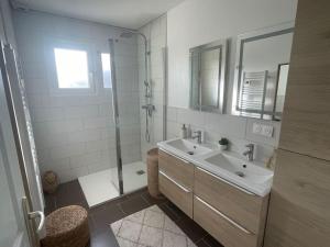 Maisons de vacances Maison familiale, emplacement ideal : photos des chambres