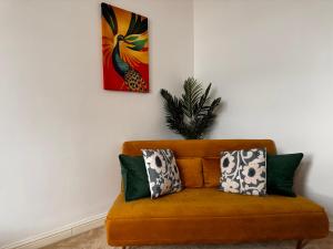 Serene Ocean Side Apartment BTN