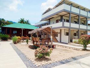 Ausan Beach Front Cottages