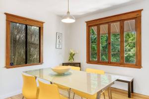 Hollywood Hills Walk to Universal City Views