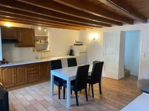 Maison au calme a l'orée du bois. Accès A13-A14 - 尚布尔西