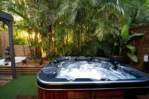 Ti Kaz Colibri - La Réunion - Jacuzzi privatif - 拉波塞雄