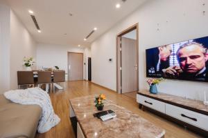 LYNN HOUSING- APARTMENT FOR RENT at Vinhomes Skylake , My Dinh with Great View