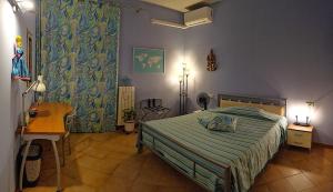 Semi-central room Eratostene - Metro straight to Colosseum!