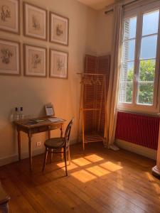 Maisons d'hotes La Maison Reverdi : Chambre Double avec Salle de Bains Privative