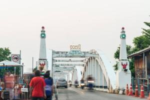 The Artist - Fong Lee CC Lampang Walking Street