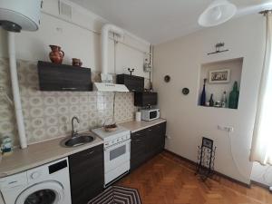 Apartment on Hretska 2628