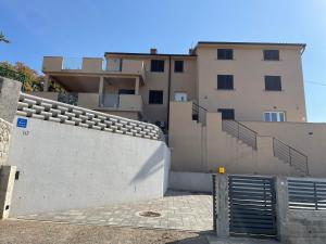 Apartment Nikas Oasis