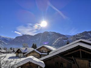 Chalets Chalet Josaly Jacuzzi et Sauna : photos des chambres