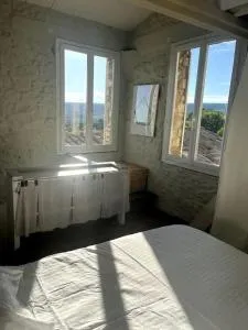 Charmante petite maison à Murs - Murs