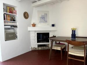 Charmante petite maison à Murs