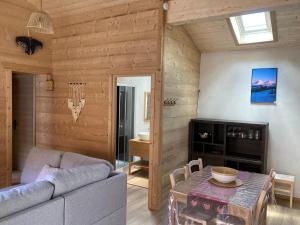 Chalets Chalet MELBA Le Clos des Ours : photos des chambres